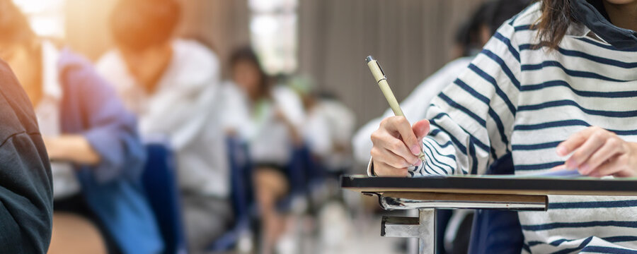 Education」の写真素材 | 15,316,562件の無料イラスト画像 | Adobe Stock